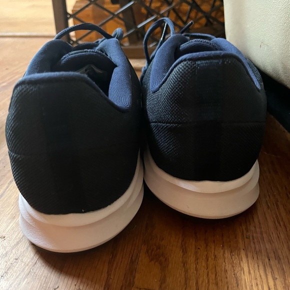 Nike Running Shoes - Picture 7 of 7